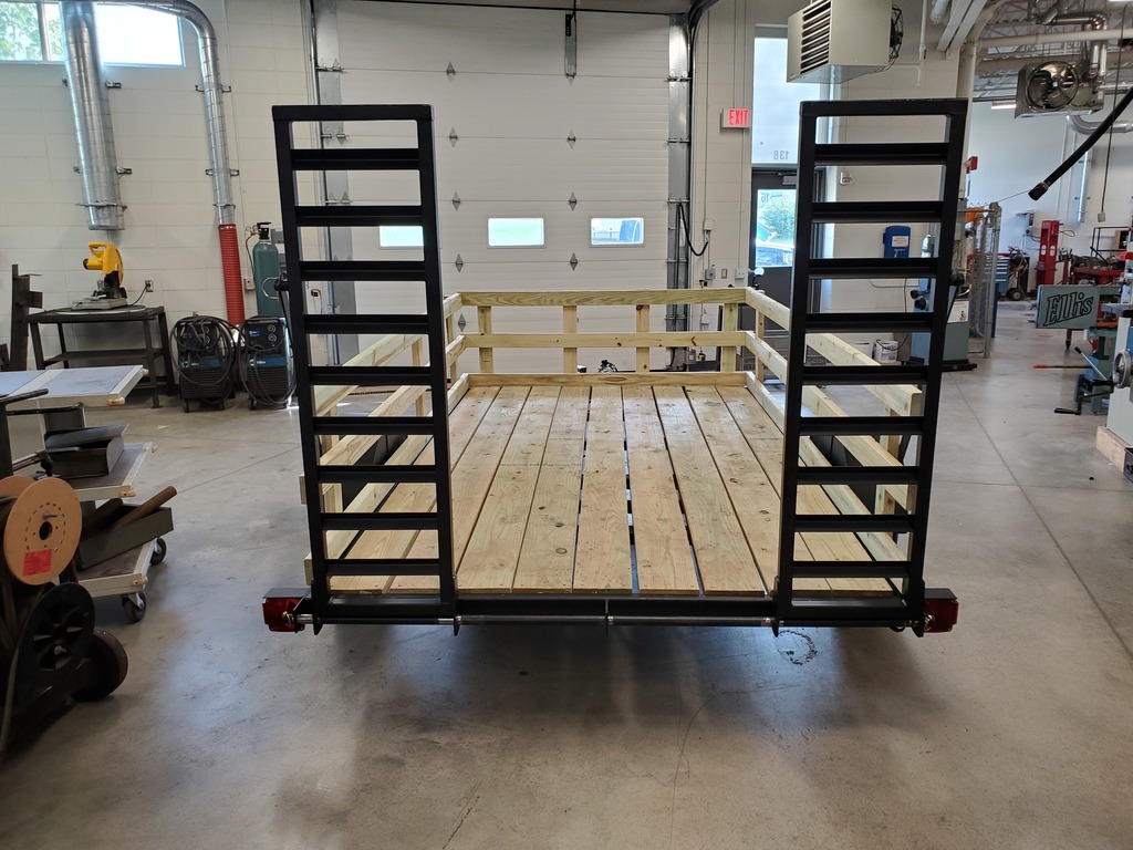 Trailer - Back