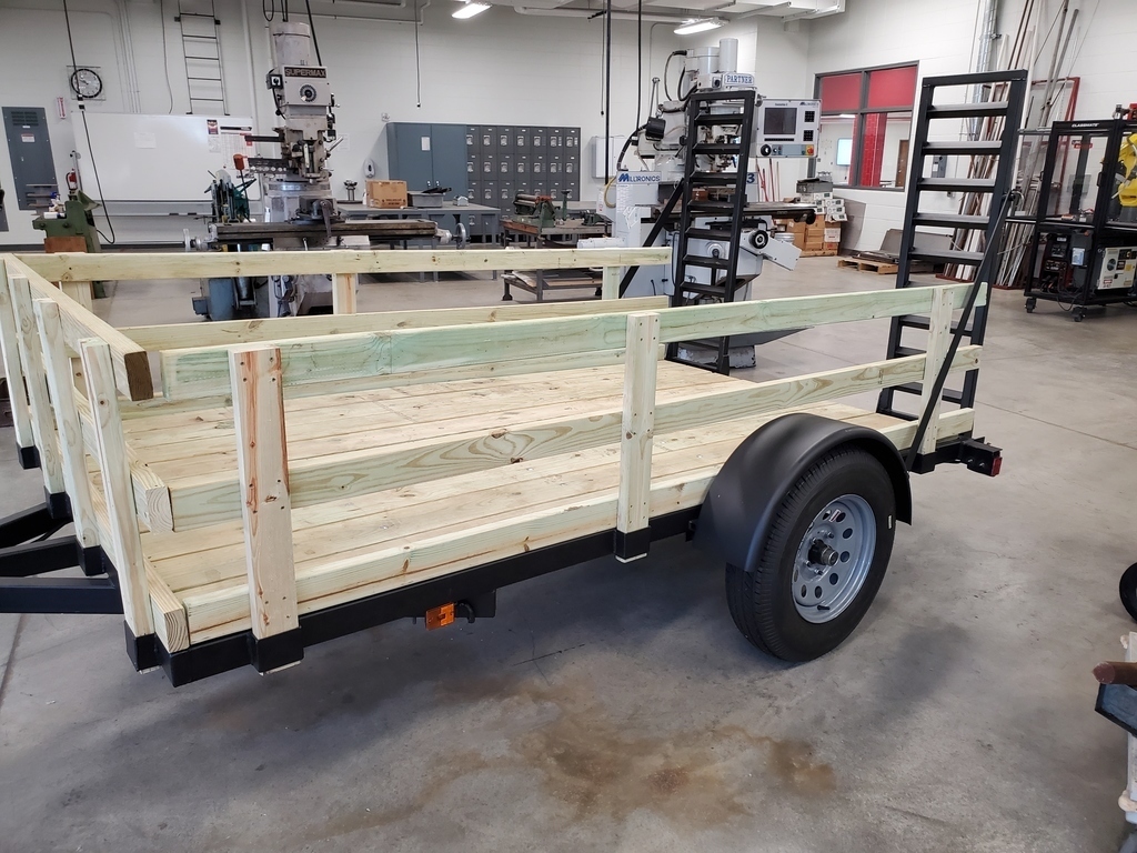 Trailer - Side