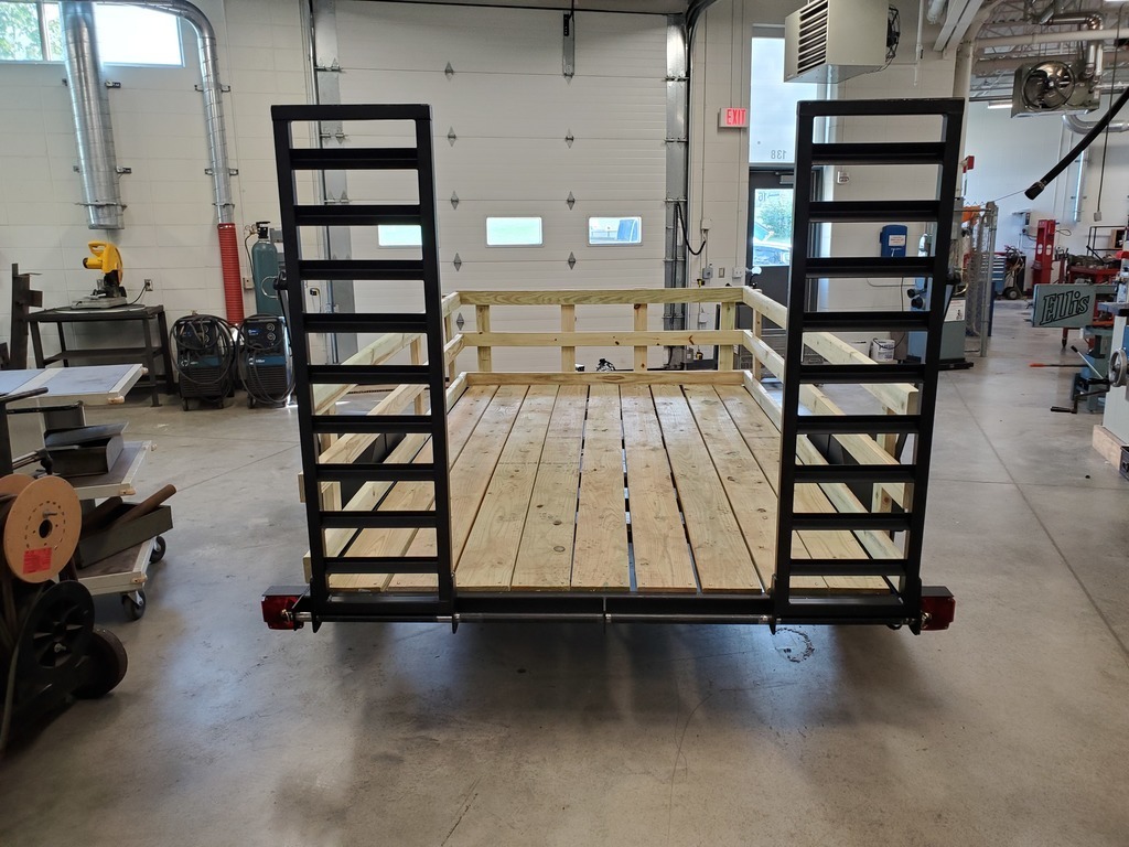 Trailer - Back